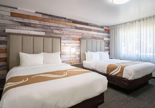 Quality Inn South Lake Tahoe image 4